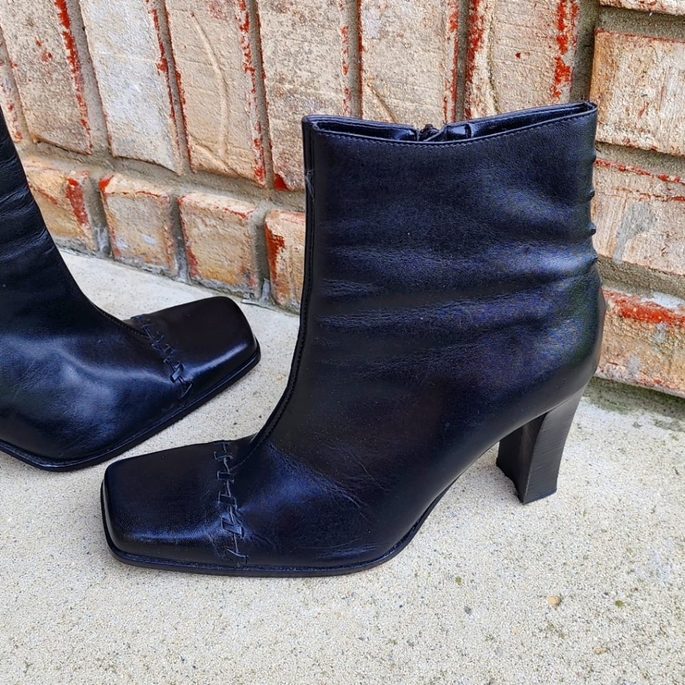 Pazzo Ankle Boots